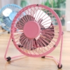 Kép 2/4 - Mini elektromos asztali ventilátor - rózsaszín - 15 cm