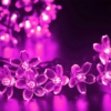 Kép 3/5 - Napelemes Karácsonyi Rózsaszín Cseresznyevirág Fényfüzér - 50 LED - 6,9 m